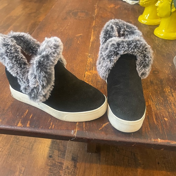 J/ Slides NYC Winter Boots - Picture 1 of 5